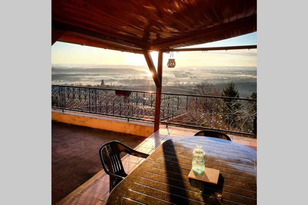 Apartmán Vue Panoramique Sur Le Vignoble Sancerre Exteriér fotografie